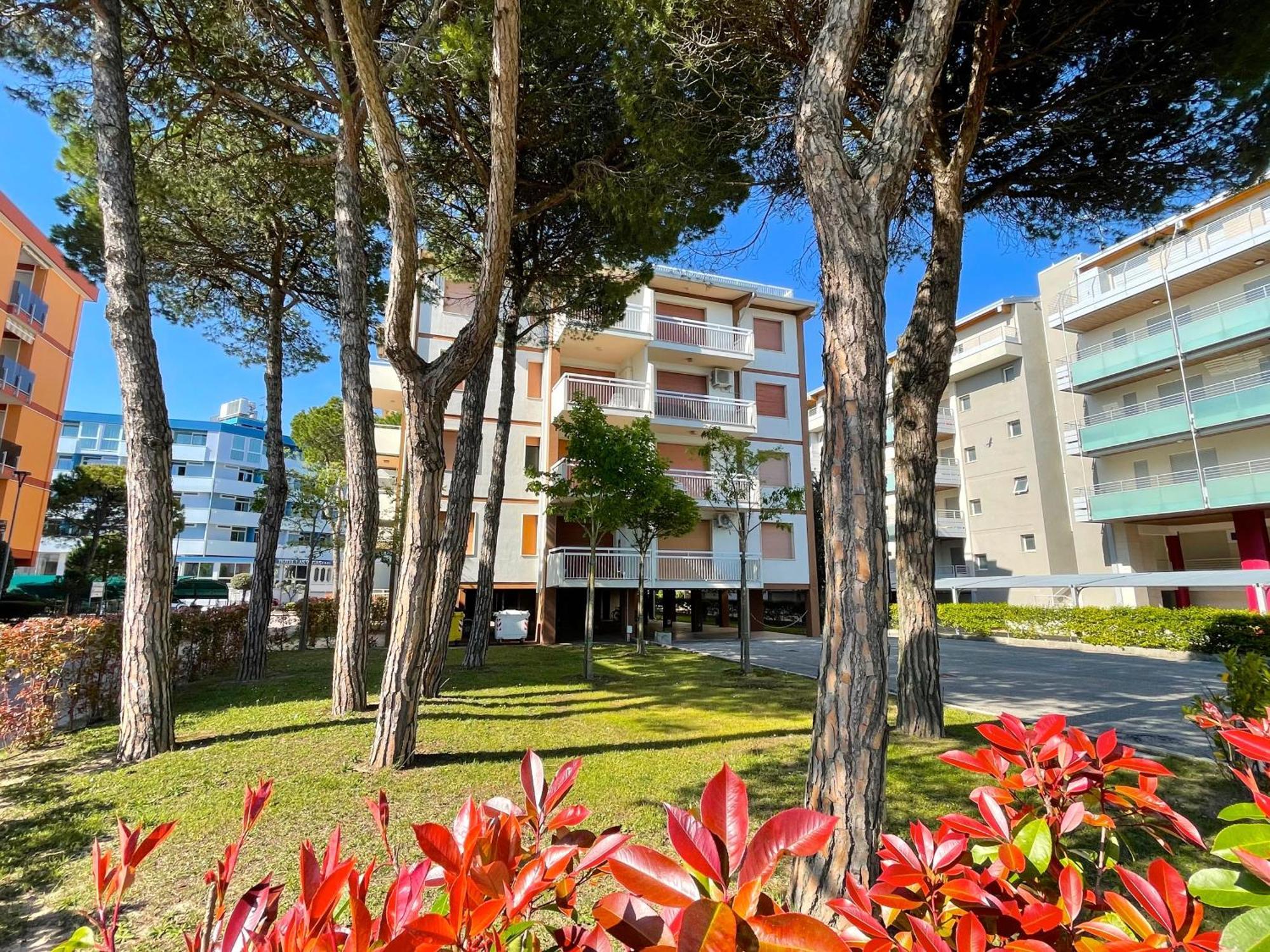 Frontemare 6 Posti Letto + Posto Auto Gratuito Apartment Bibione Exterior photo